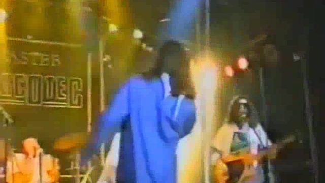 А.Монин, рок-группа "Круиз". Концерт в клубе "Master". 24.02.1995г."Тормоза придумал трус". смотреть онлайн