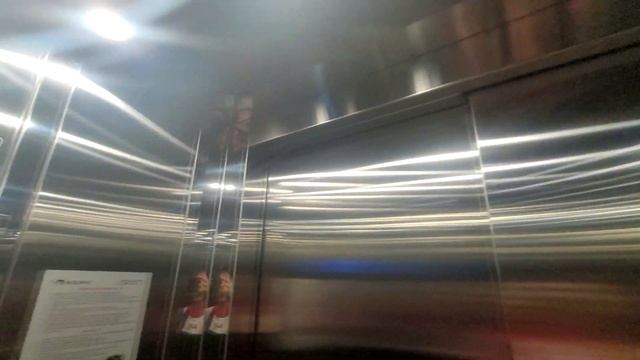 ?Синие кнопки! Новейший лифт КМЗ 2023 года // ул. Генерала Белобородова, 15 (Митино, Москва) смотреть онлайн