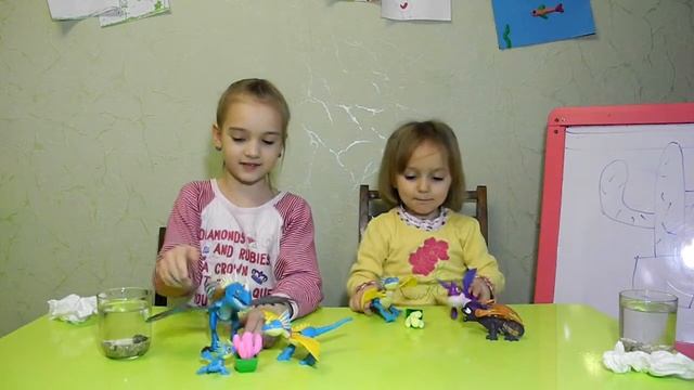 Собираем урожай кактусов вместе с драконами / Dragons help to collect cactuses смотреть онлайн