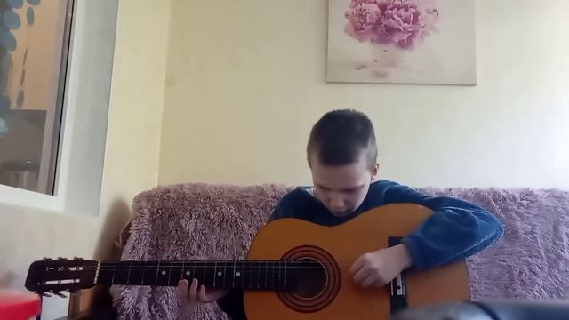 Огги и тараканы - Главная тема - Мелодия на гитаре смотреть онлайн