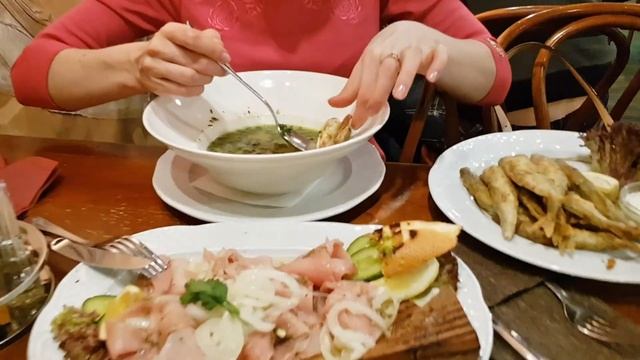 Калининградские хрущёвки и заправки для поляков смотреть онлайн