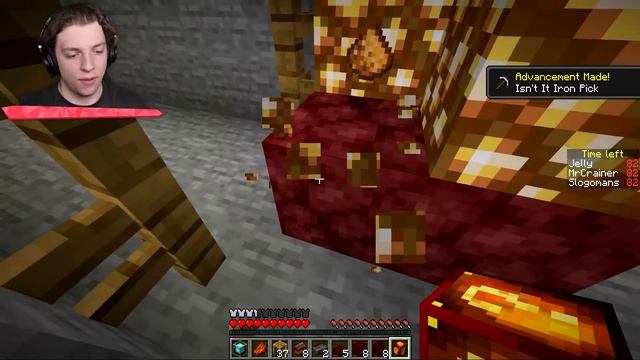 1v1v1 LUCKY BLOCK WALL BATTLE in Minecraft (VS Friends) смотреть онлайн