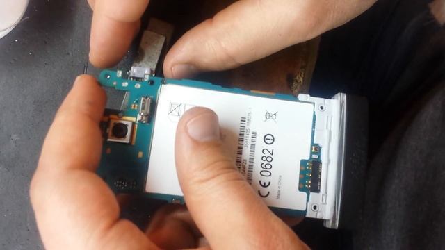 Sony Xperia U замена гнезда зарядки смотреть онлайн