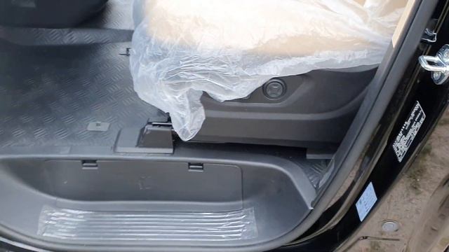 В наличии Hyundai Staria 4WD 2021г. Хендай Стария Турер Full Option 9 мест за 4.550.000 руб. смотреть онлайн