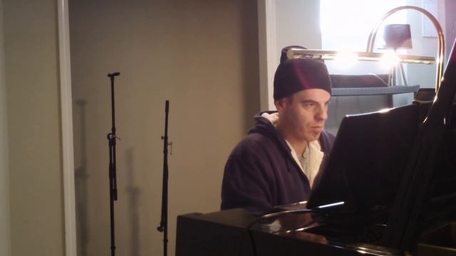 CANDLELIGHT CAROL (BARITONE) смотреть онлайн