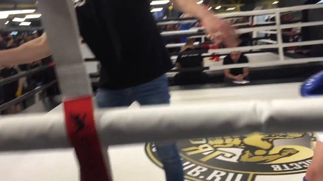 Саша Леонов тайский бокс СКБИ Варяг 22 апреля смотреть онлайн