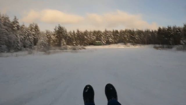 Катаемся на ватрушке смотреть онлайн