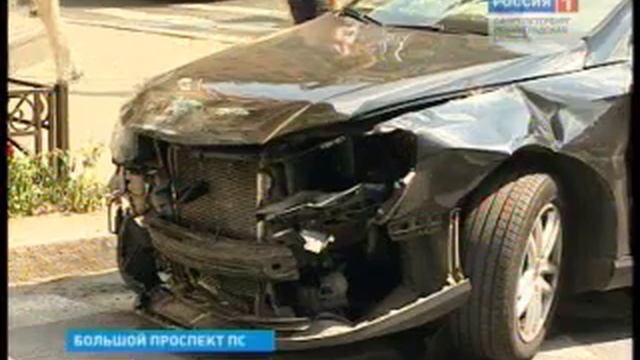 Маршрутка перевернулась в Петроградском районе смотреть онлайн