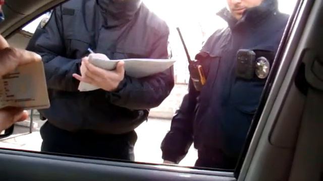 Полицейские-"Мурчики", говорят не правду и на "блатной педали" !!! смотреть онлайн