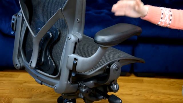 Кресло Herman Miller Aeron
