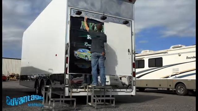 Simple Trailer Door Vinyl Wrap смотреть онлайн
