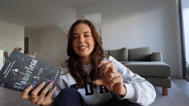 the 7 books I read in October ? (the BEST reading month!!!) смотреть онлайн