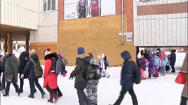 22.02.22 В Северске на базе школы N 90 прошли пожарно-тактические учения смотреть онлайн