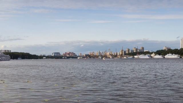 Прогулки по каналу им.Москвы смотреть онлайн