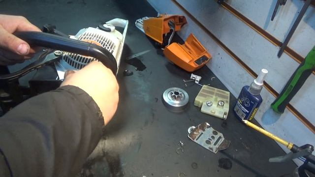 Stihl MS 260 карбюратор и течь масла смотреть онлайн