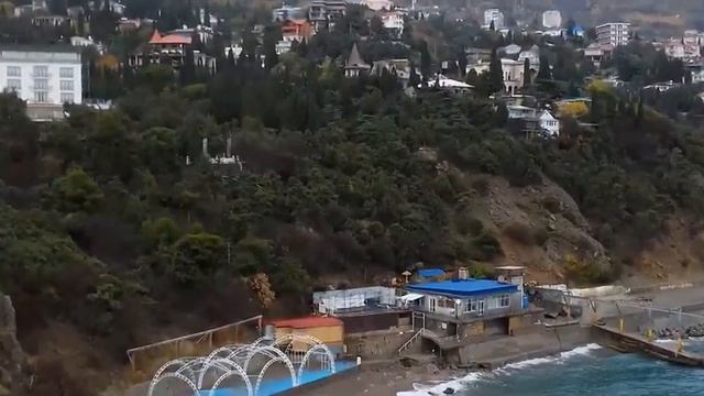 Отдых и обзор пляжей на черном море в Крыму в поселке Симеиз.Что можно увидеть посетив его. смотреть онлайн