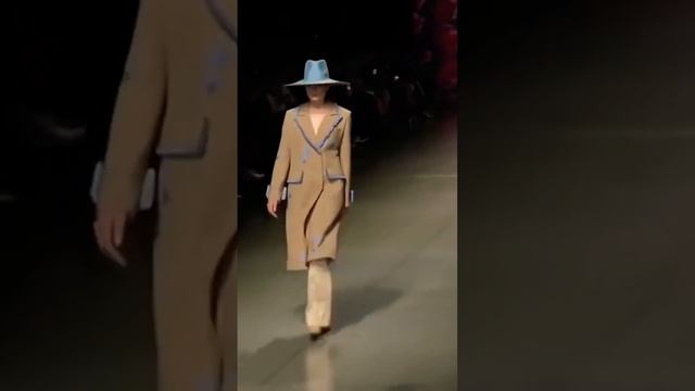Moel Bosh - модель #9, Рижская Неделя Моды 2023 #eurotv #fashion #мода смотреть онлайн