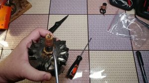 Как самому на роторе генератора поменять токосемные медные кольца.