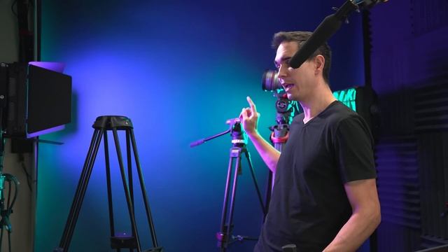Tripod Showdown - Sachtler, Switchpod, Manfrotto, Ifootage, Joby - (Tabletops and Fluid Heads) смотреть онлайн