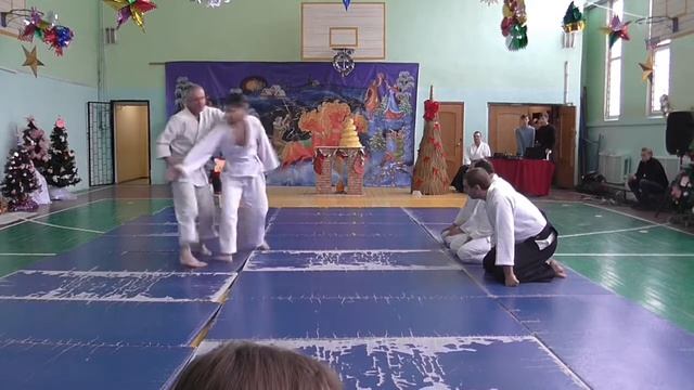 айутренник смотреть онлайн