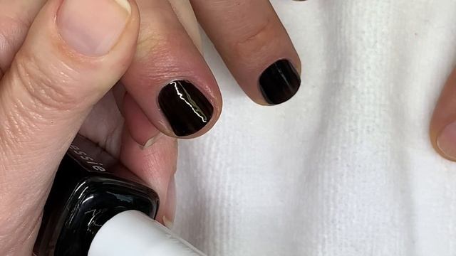 10 REASONS Why Your Nail Polish CHIPS. [Pro Nail Tech Explains] смотреть онлайн