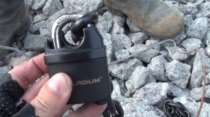 Болторез против каленой цепи и замка с каленой дужкой