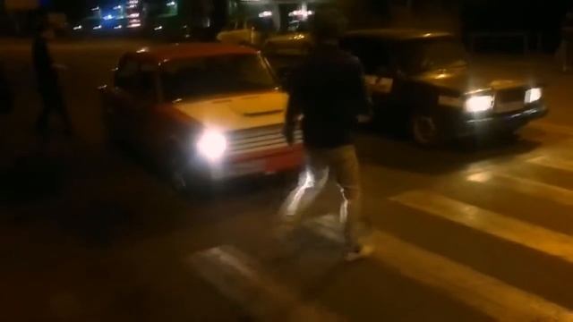 Тазы валят) Гонки на мосту смотреть онлайн
