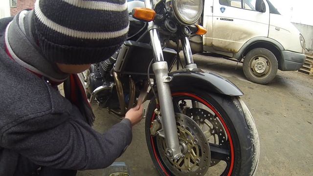 Консервация мотоцикла на зиму на примере HONDA CB 400 смотреть онлайн