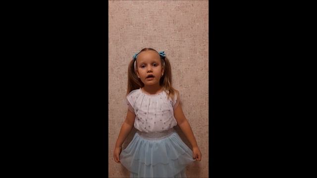 Страна читающая —Вика Манушкина читает произведение «Белая берёза» С.А.Есенина смотреть онлайн