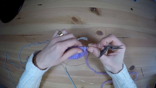 Amigurumi lapin tricot 2/3 / Miss Bunny amigurumi knit (english subtitles) смотреть онлайн