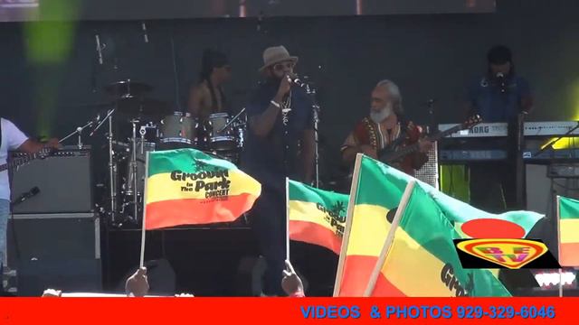 "TARRUS RILEY & ESTELLE IN FULL" JUNE 25 2017 GROOVIN IN THE PARK @ ROY WILKINS PARK NY YORK смотреть онлайн