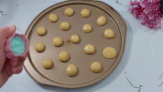 بسكوت العشر دقائق⏰️ بدون زبدة بالمقادير المظبوطة👌🏼 المتوفرة في كل بيت 🏠🏘 смотреть онлайн