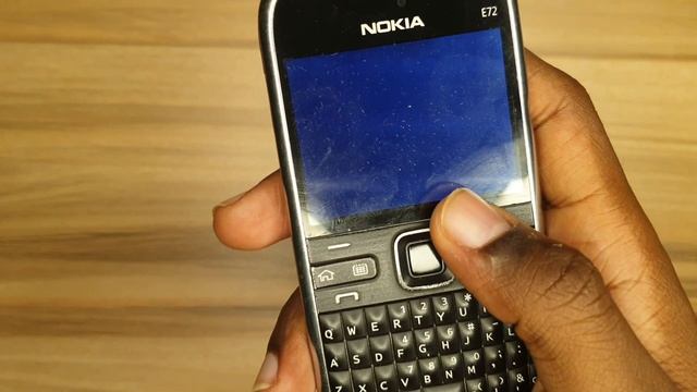 #1 Retro Tech | The Nokia E72 Review In 2024