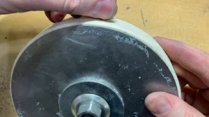 Как исправить кривой фетровый или войлочный круг. Показываю приспособление и сам процесс.