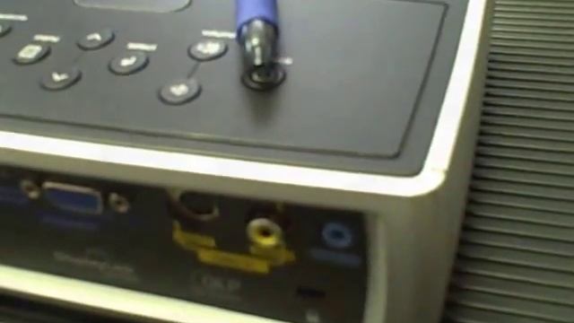 InFocus IN1100 DLP Projector Review - Portable Computer Projector смотреть онлайн