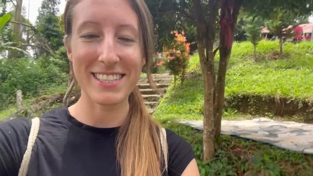 Our Hardest Travel Day in Indonesia ?? Travel Vlog Lingga Village, Sipiso Piso, Indonesian Food смотреть онлайн