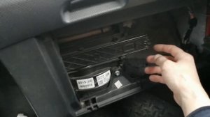 Тойота Ярис замена фильтра салона