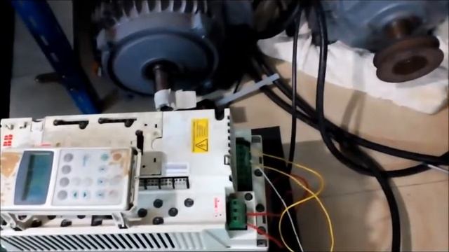 รับซ่อม INVERTER ABB ACS800-04 0020-3+E200+J400+P901 By Red Intertrade