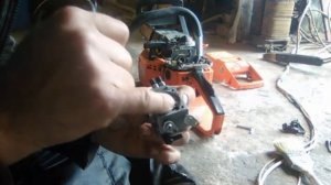 Ремонт бензопилы Husqvarna 365 чистка карбюратора.