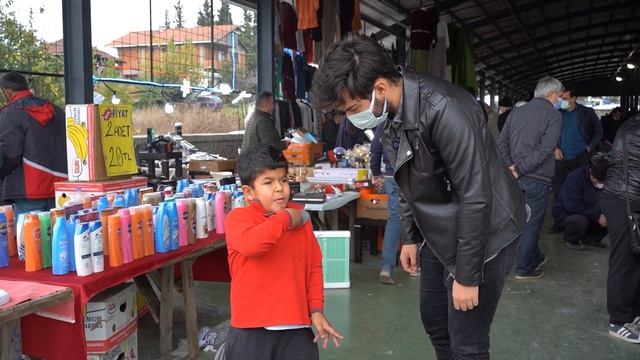 KOCAELİ KULLAR BİT PAZARINDA GEZDİK (Çağdaş Kocaeli Şehir Turları 1) смотреть онлайн