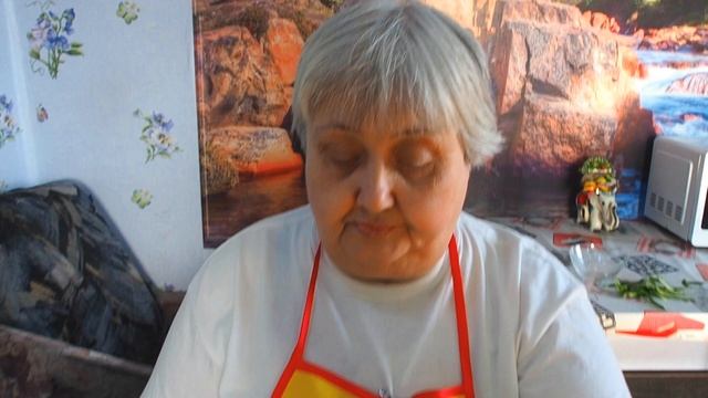 У меня нудный сын, готовлю салат, а он все нудит и нудит как старый дед смотреть онлайн