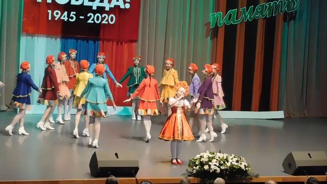 Верхотина Мария - Р.н.песня «Семёновна» смотреть онлайн