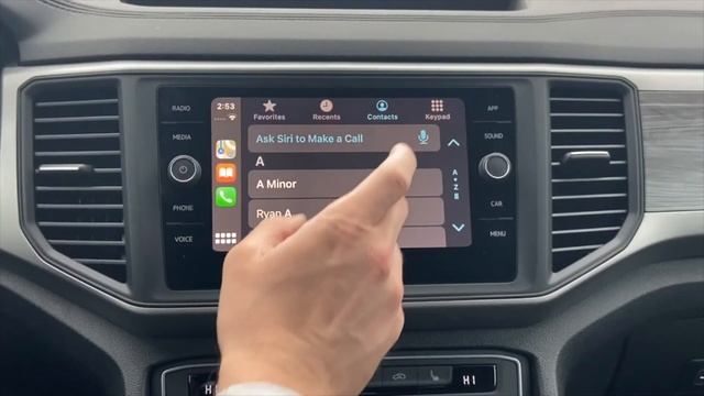 Apple CarPlay Tutorial | Gurnee Volkswagen