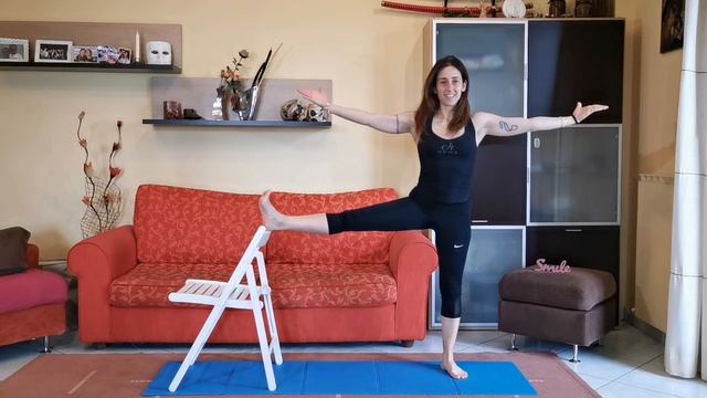 Allenamento Chair Workout 2 con FEM #fitsmile смотреть онлайн