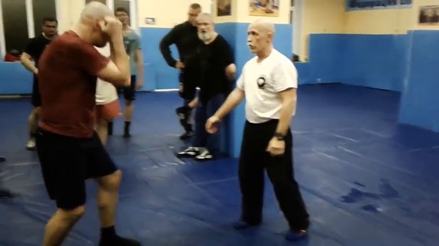 Хлещущие удары смотреть онлайн