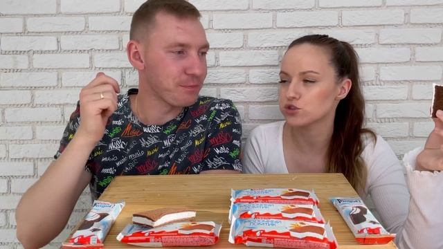 МУКБАНГ МОЛОЧНЫЙ ЛОМТИК KINDER PINGUI ЧЕЛЛЕНДЖ 14 ШТУК ответы на вопросы MUKBANG MILK SLICE KINDER