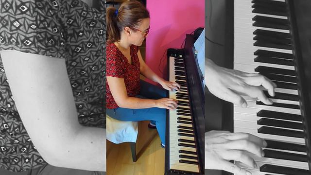 Arrietty's Song - The Secret World of Arrietty - Yamaha CLP 775 смотреть онлайн