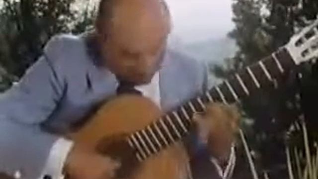 Julian Bream - Serenata Española (J. Malats)