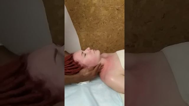 Общий массаж в Treats SPA смотреть онлайн