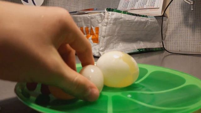 КАК ОТРЕАГИРУЕТ ПЕРЕПЕЛИНОЕ ЯЙЦО НА УКСУС смотреть онлайн